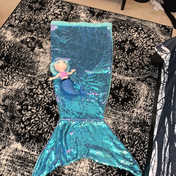 Justice Other - Justice mermaid 🧜‍♀️ blanket